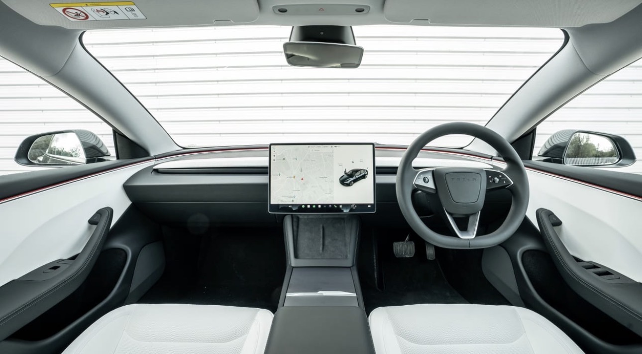 Tesla Model 3 2024 – Long Range AWD | Premium Electric Sedan - View 3